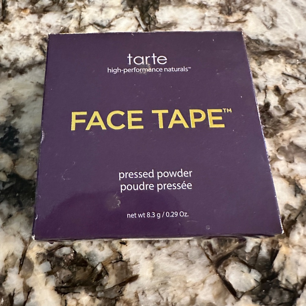 Tarte Face Tape: Pressed Powder in light beige 20B